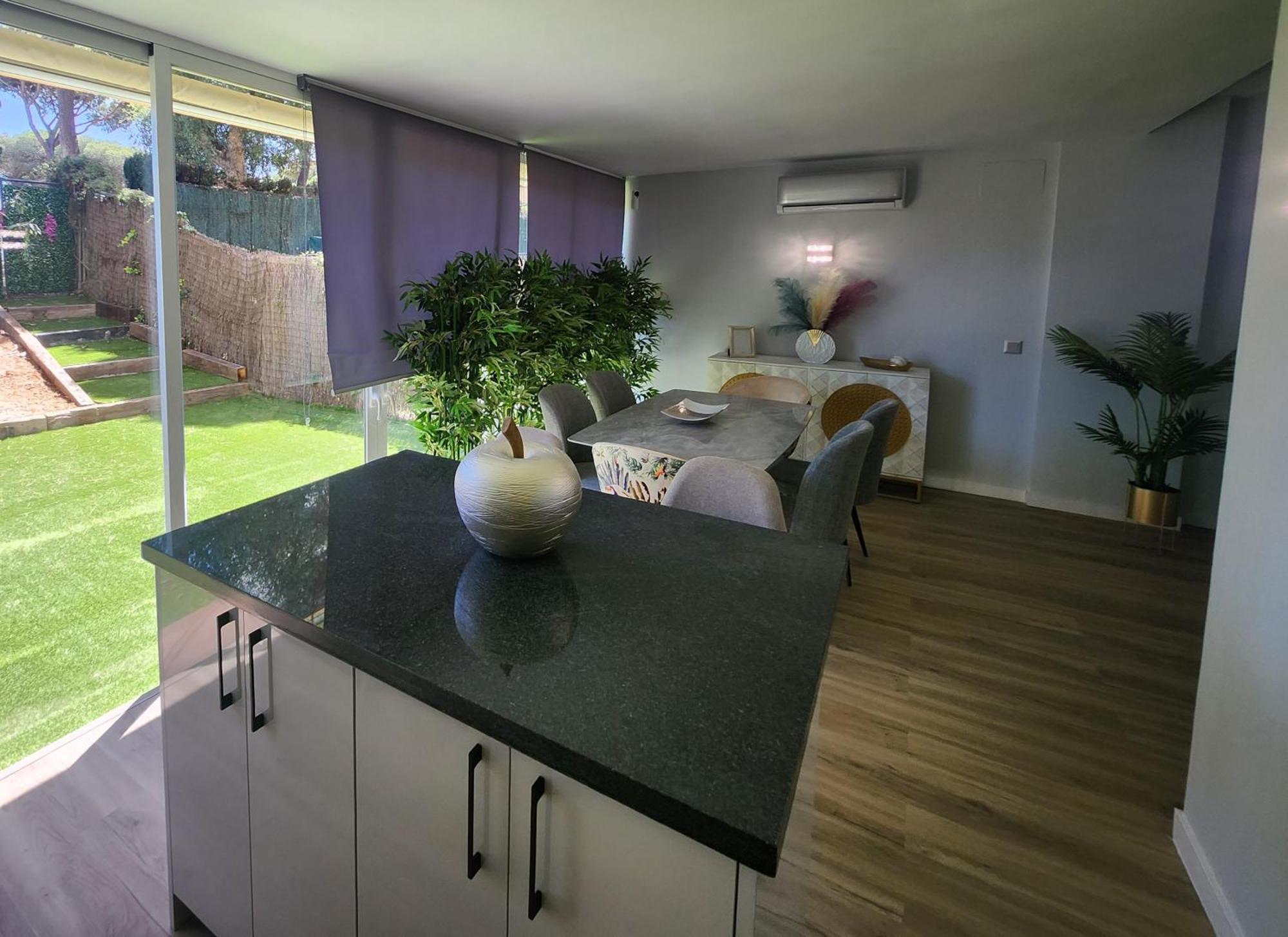 Ansa Beach Apartment - Cabopino, Marbella - Garden Level 외부 사진